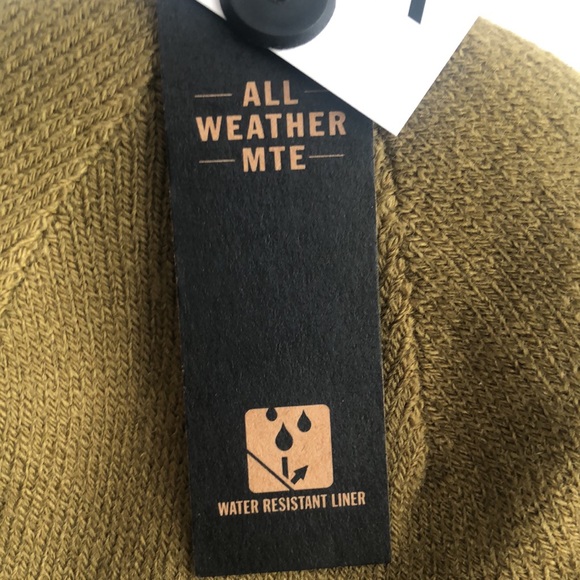 VANS FOLDED BEANIE / OS 🍁 - Picture 3 of 6